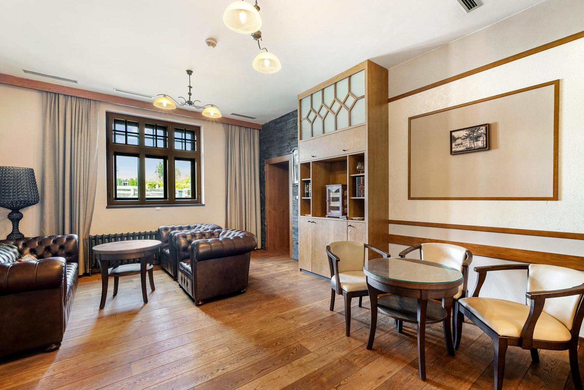 Hotel Franz Rejviz Ngoại thất bức ảnh
