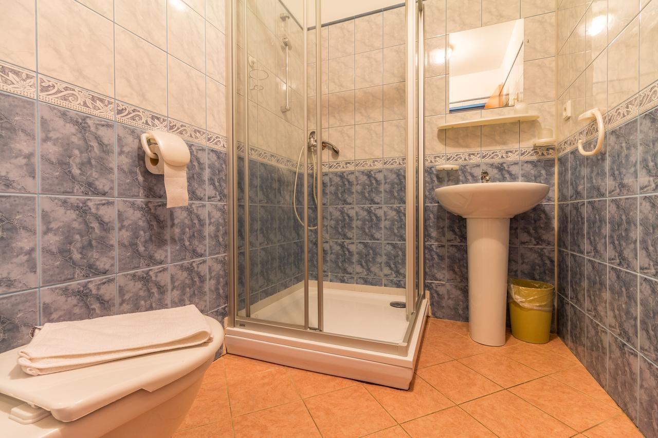 Hotel Franz Rejviz Ngoại thất bức ảnh