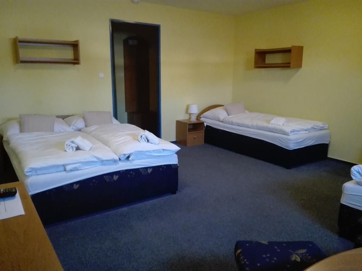 Hotel Franz Rejviz Ngoại thất bức ảnh